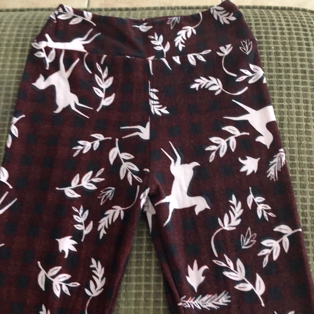 LulaRoe Tween Holiday Leggings
